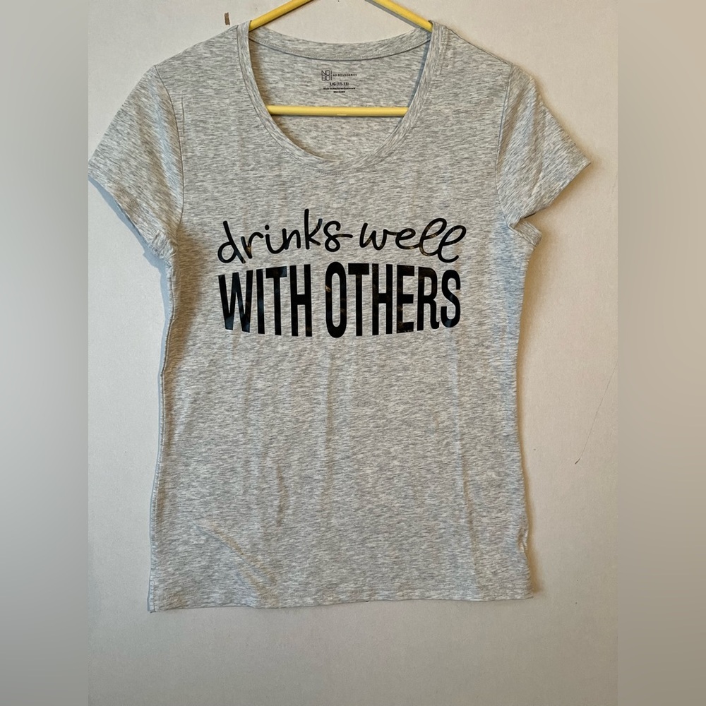 No Boundaries tee shirt size Large